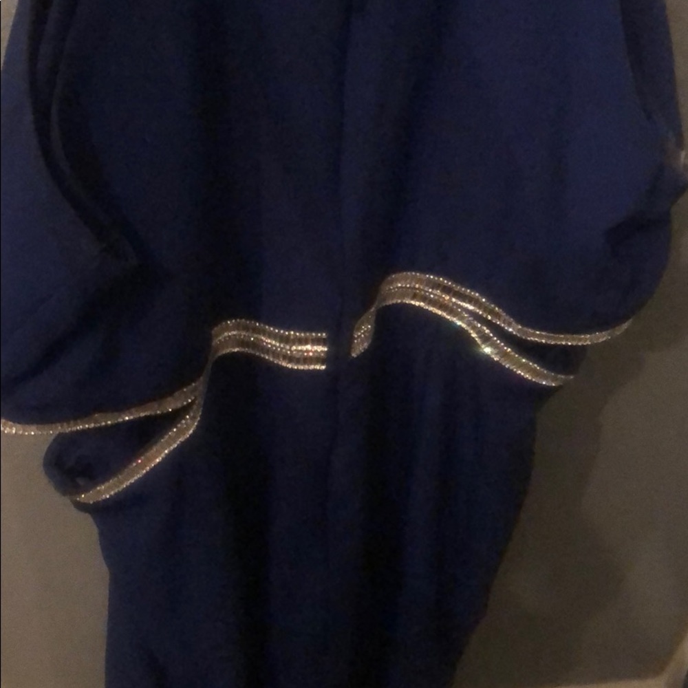 Dress - Picture 5 of 5